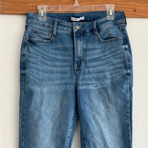 Nine West women’s bootcut denim jeans with slits in the ankles, size 10. - Picture 2 of 13
